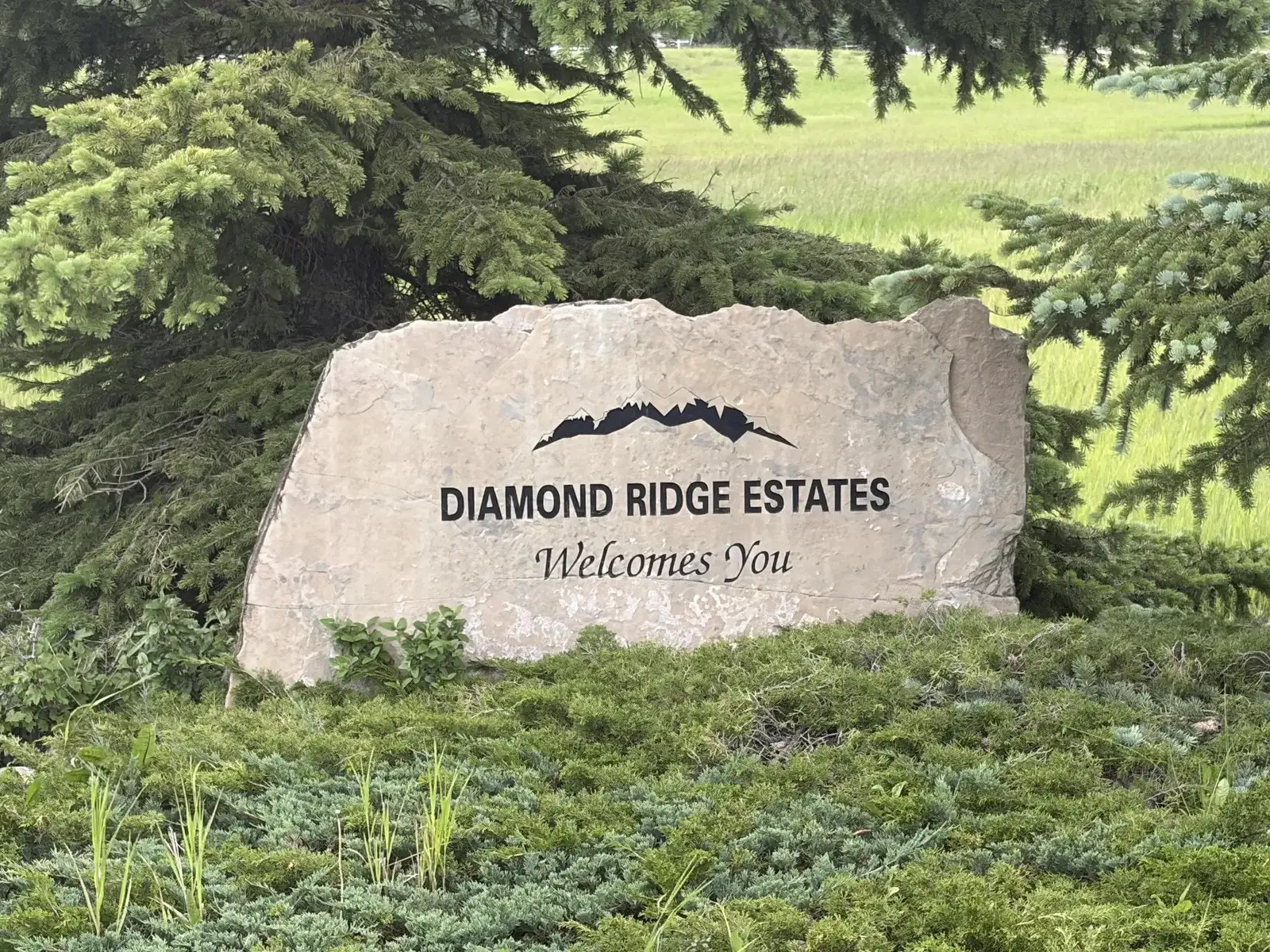 Diamond Ridge Estates acreages near Cochrane, Alberta