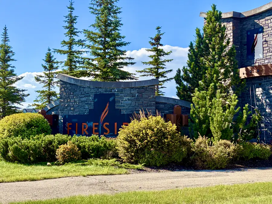 Fireside entrance sign, Cochrane, Alberta