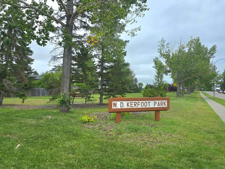 W. D. Kerfoot Park sign in Cochrane Heights, Cochrane, Alberta