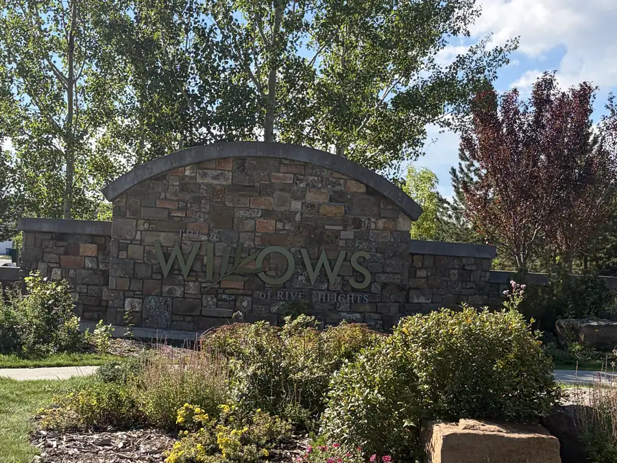 The Willows of River Heights entrance monument, Cochrane, Alberta