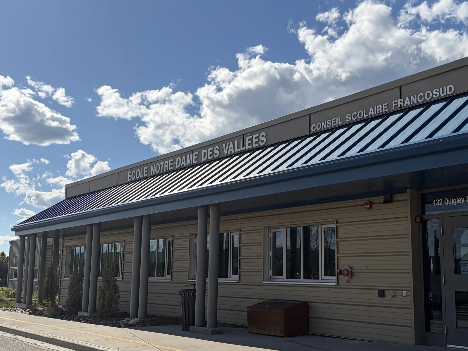 École Notre-Dame des Vallées, Cochrane Alberta