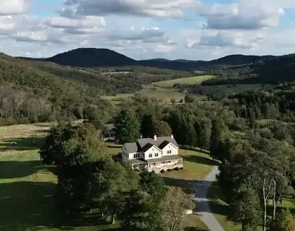 Cochrane real estate — acreage estate in the foothills near Cochrane, Alberta